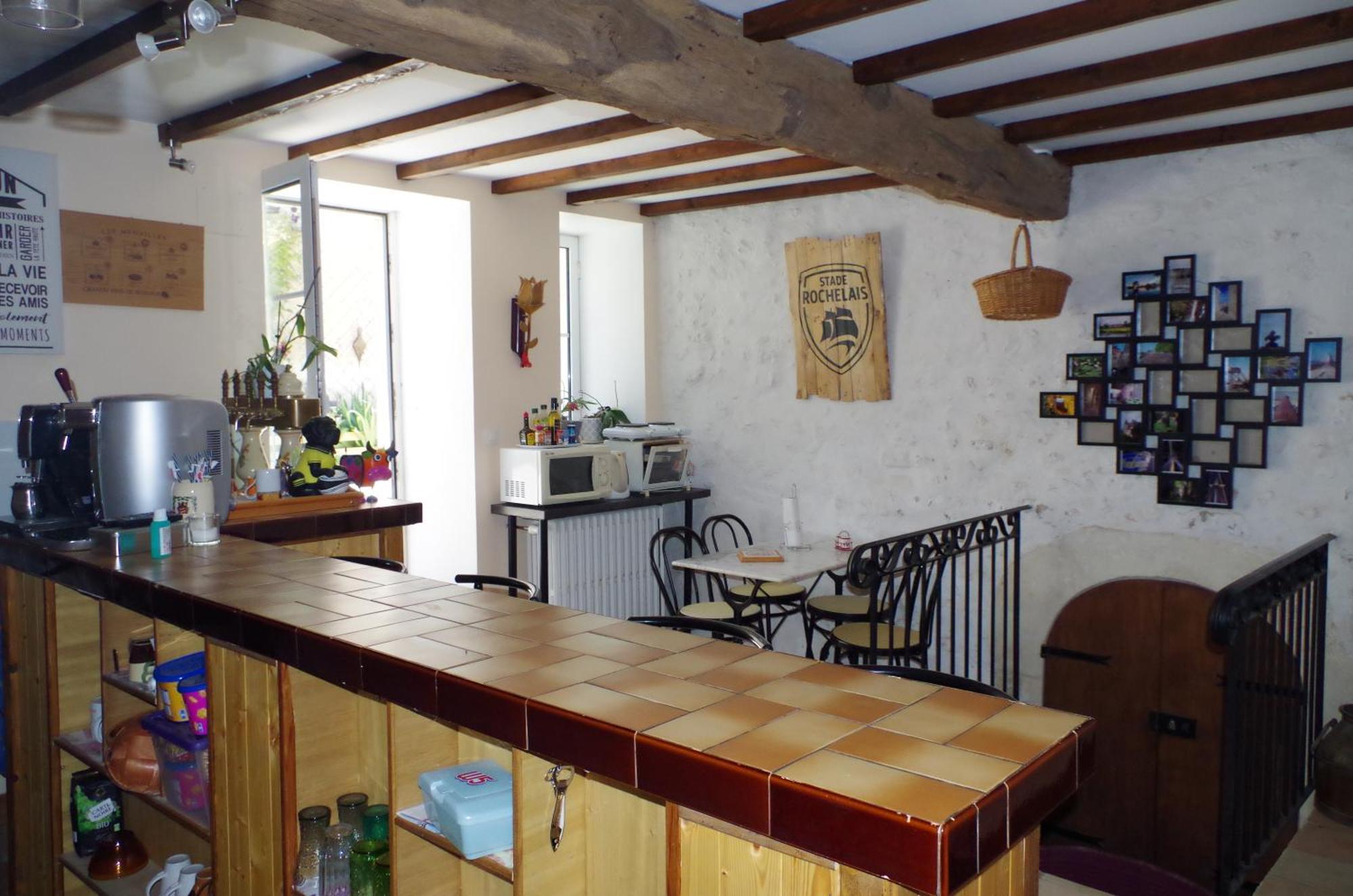Maison D'Hotes Le Cadran Solaire Courcelles  Luaran gambar
