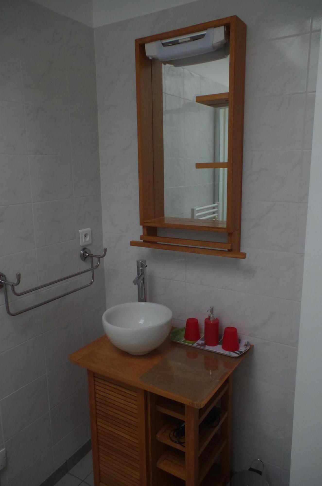 Maison D'Hotes Le Cadran Solaire Courcelles  Bilik gambar