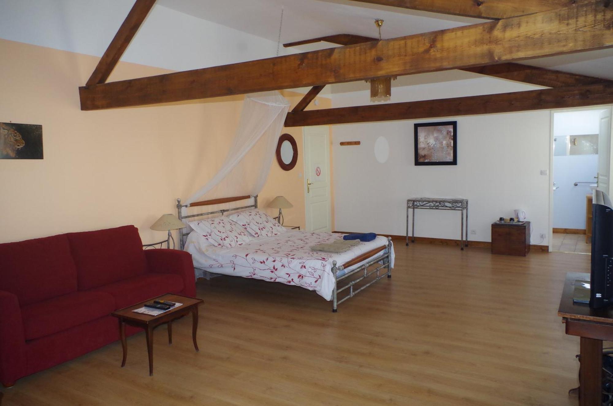 Maison D'Hotes Le Cadran Solaire Courcelles  Bilik gambar