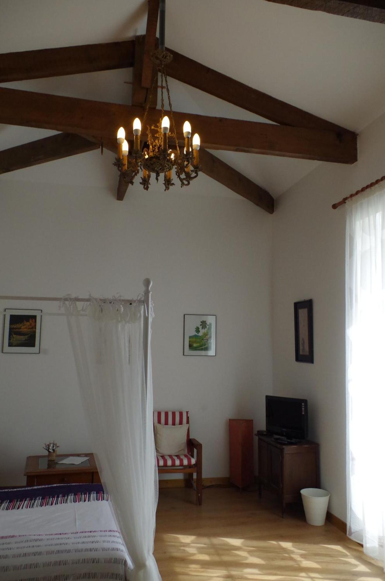 Maison D'Hotes Le Cadran Solaire Courcelles  Luaran gambar